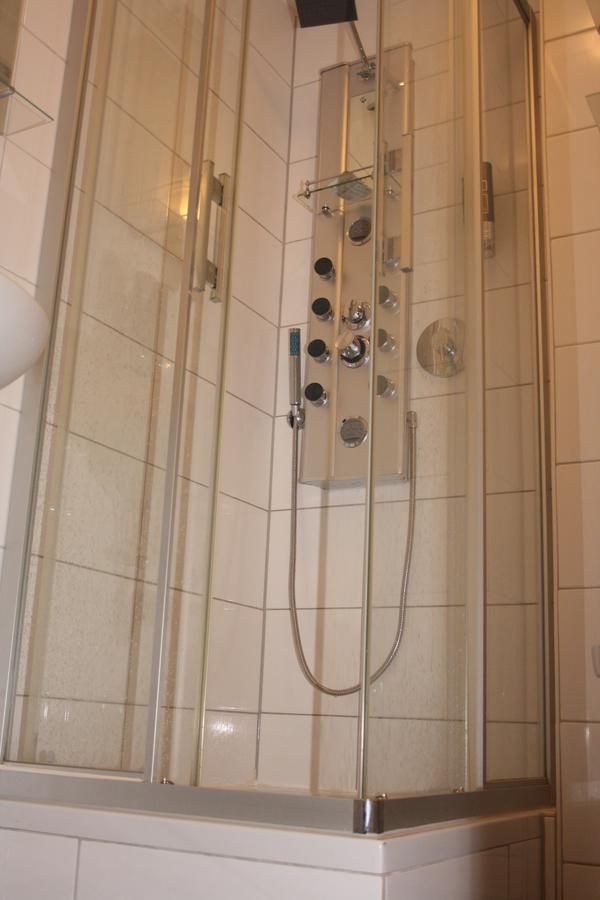 Hotel Vesa Sindelfingen Esterno foto
