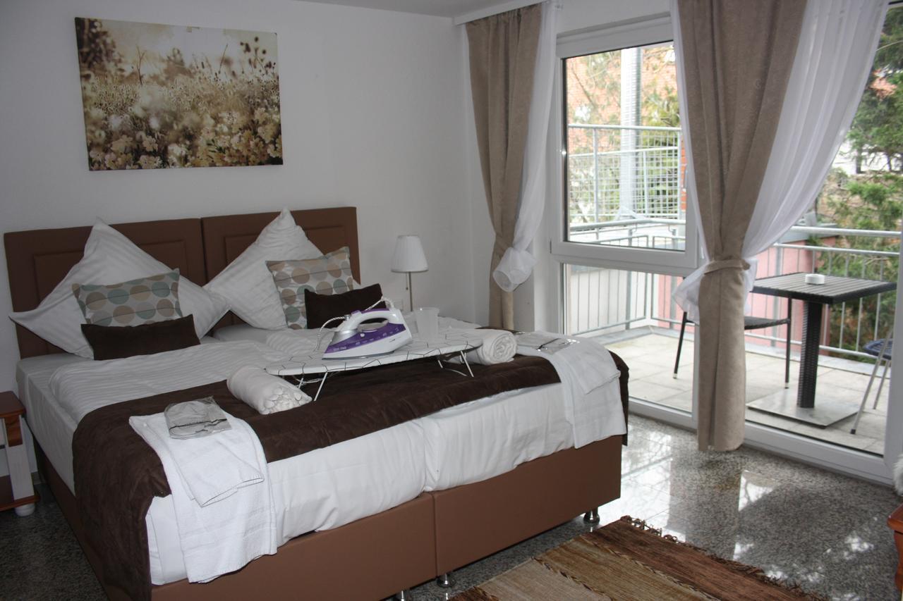 Hotel Vesa Sindelfingen Esterno foto