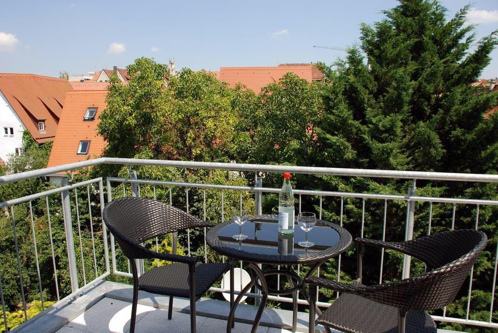 Hotel Vesa Sindelfingen Esterno foto